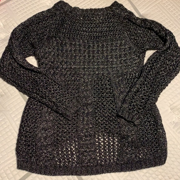 Small Guess sweater - Picture 3 of 3